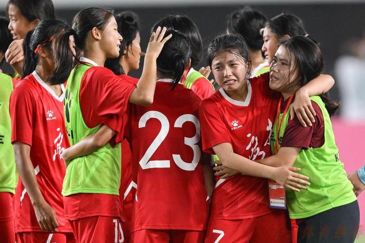 开云体育：梅州U14男、女足代表队成功晋级重点城市组比赛八强